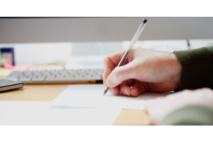 Bài mẫu Writing task 2 Band 8 - Politicians' private lives should not be published in newspaper Bài mẫu Writing task 2 Band 8 - Politicians' private lives should not be published in newspaper